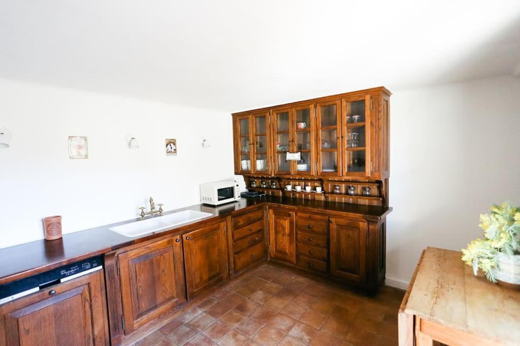 Valbonne Village House With Ac & Sunny Roof Terrace Eksteriør billede